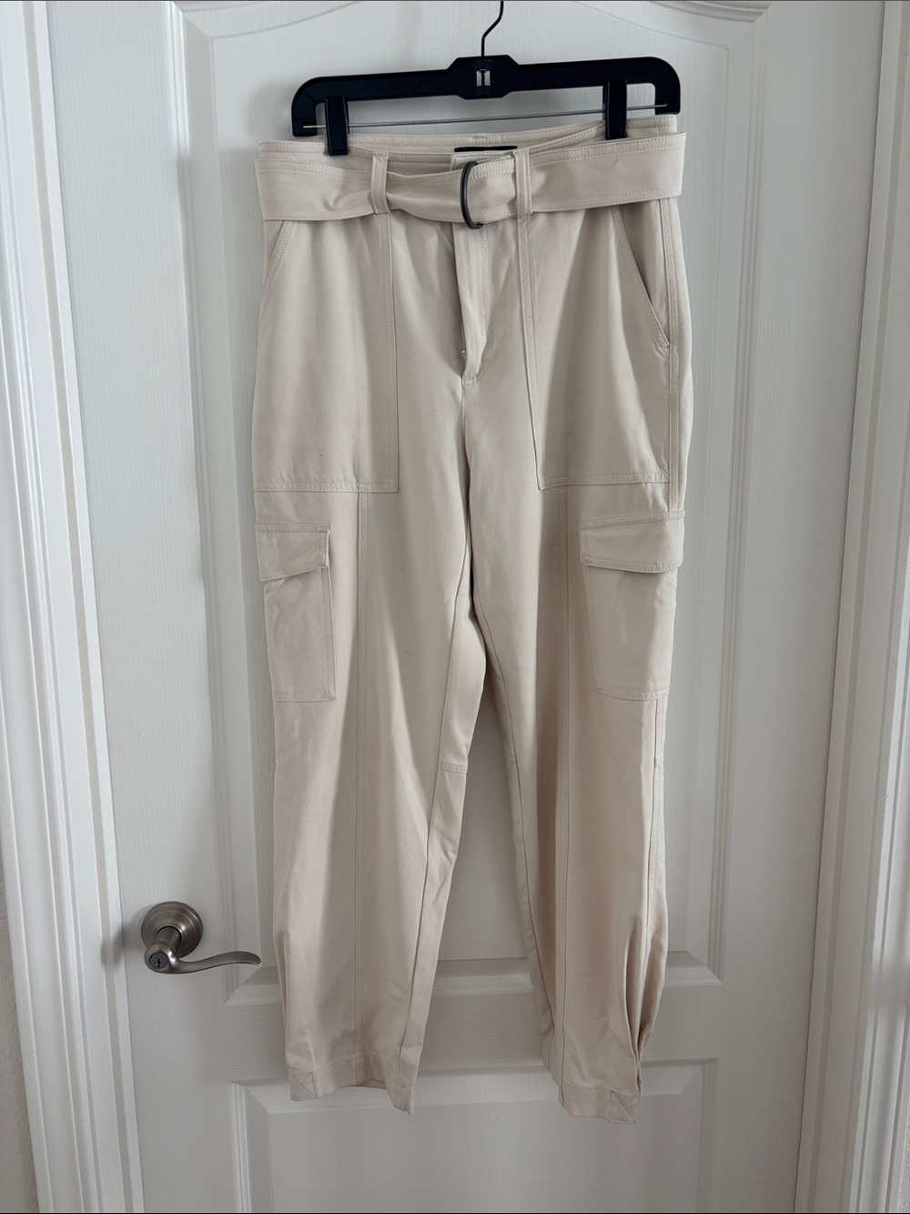 Banana Republic Cream High-Rise Cargo Joggers with Belt